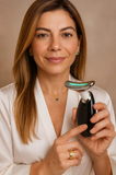 Massageador Portátil Beleza &amp; Firmeza para Rosto e Pescoço – LED + Vibração + Fototerapia | Amaia Beleza